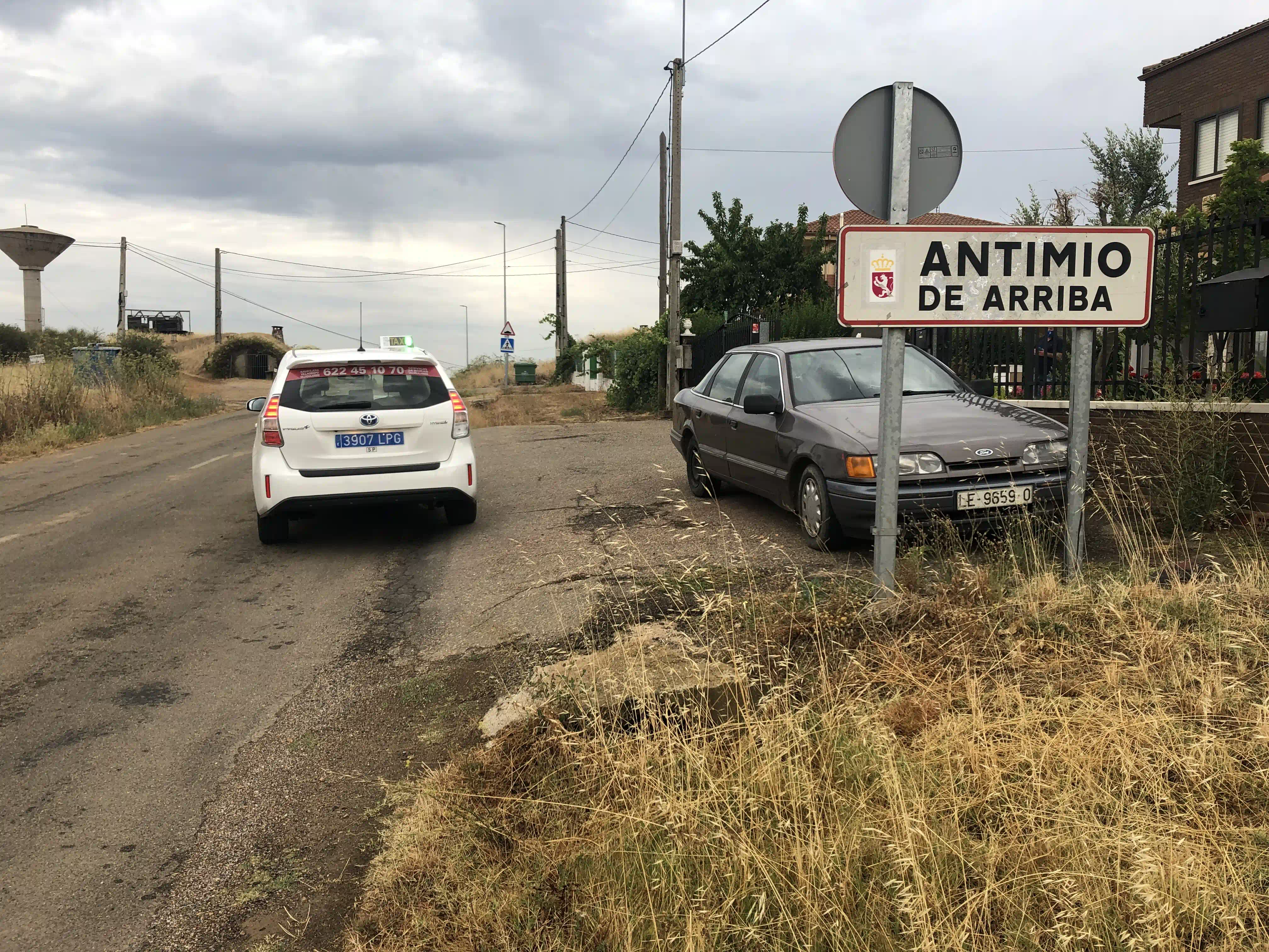 taxi Leon Antimio