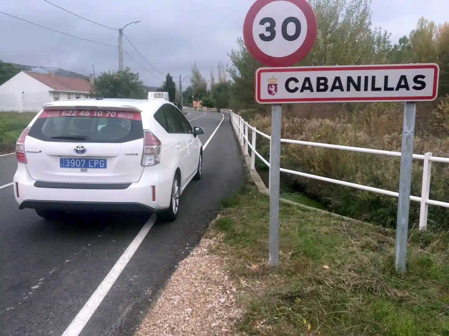 taxi León Cabanillas
