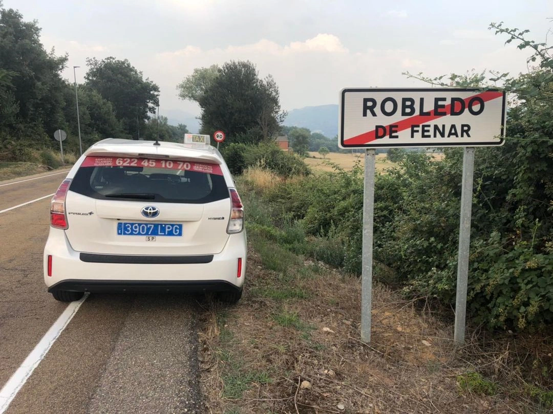 Taxi León Robledo de Fenar