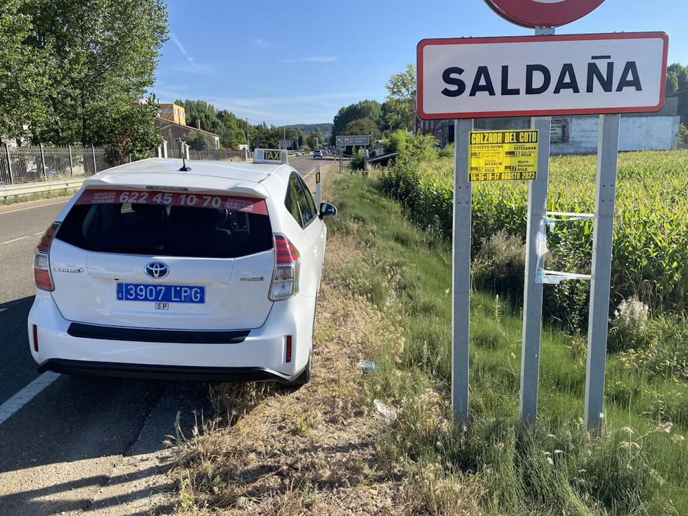 Taxi León Saldaña