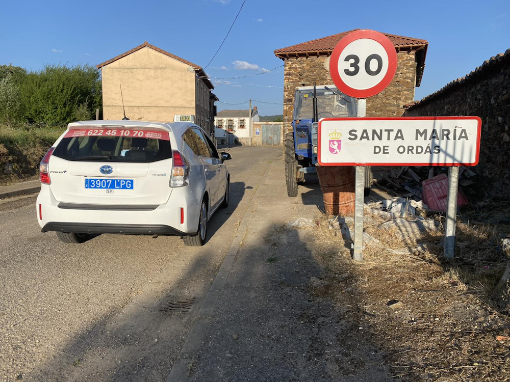 Taxi León Santa María de Ordás