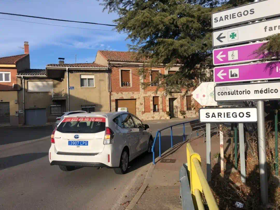 taxi León Sariegos