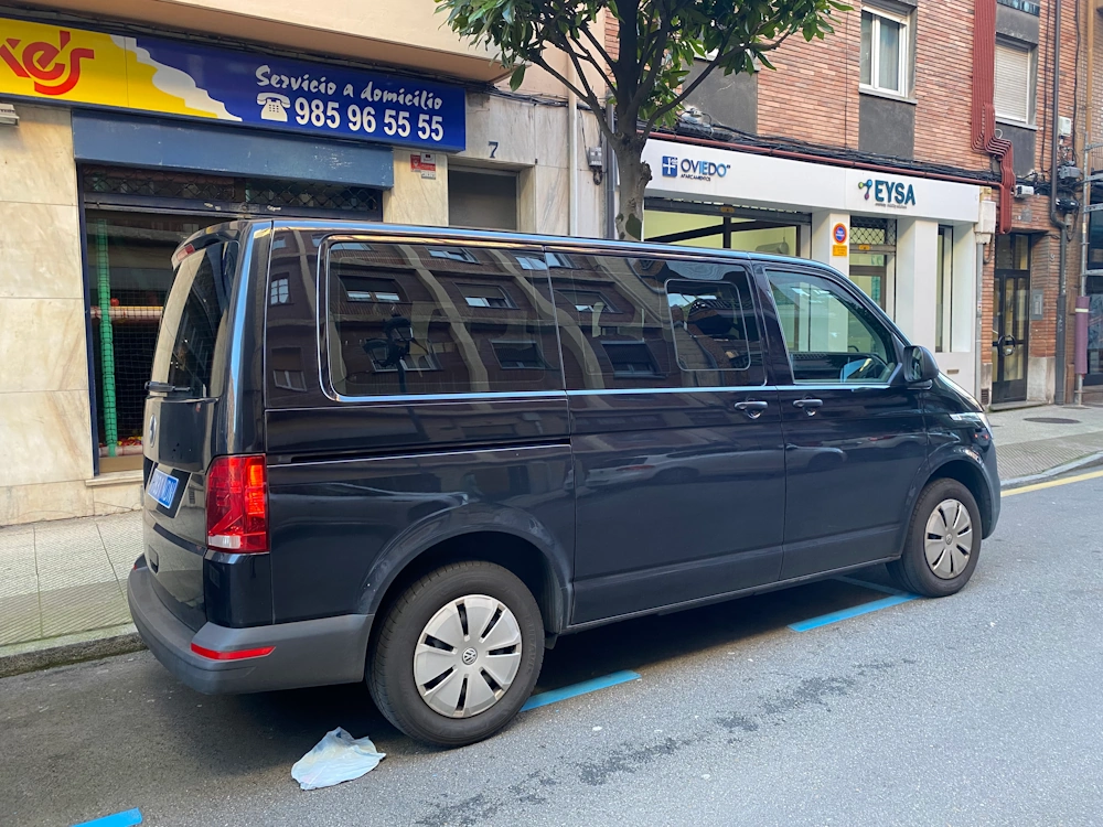 Minivan en Oviedo Minivan en Oviedo
